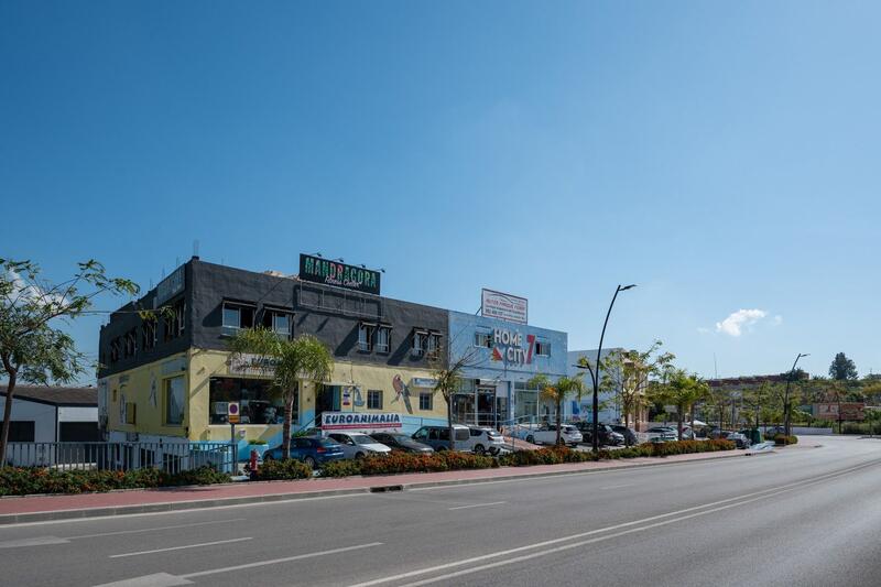 Kommersiella fastigheter till salu Kommersiella fastigheter till salu