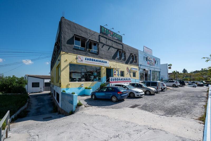 Kommersiella fastigheter till salu Kommersiella fastigheter till salu