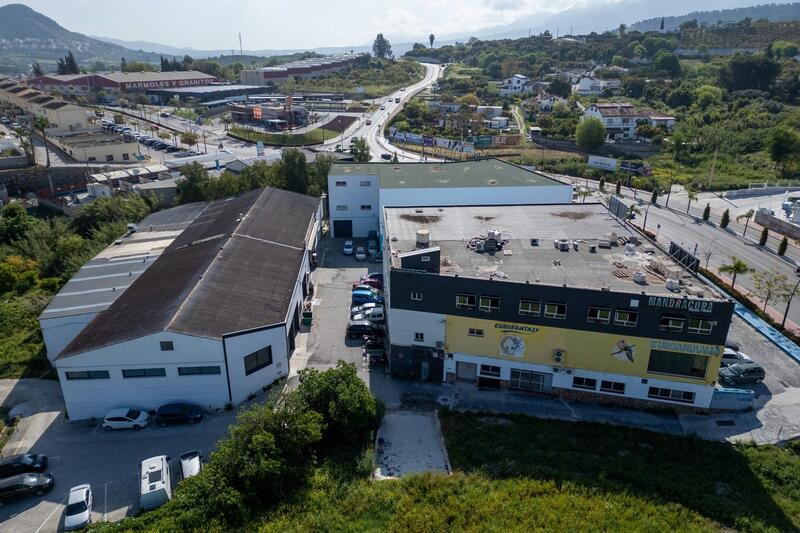 Kommersiella fastigheter till salu Kommersiella fastigheter till salu