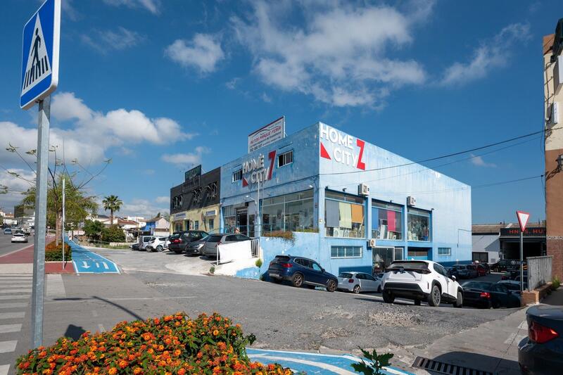 Kommersiella fastigheter till salu Kommersiella fastigheter till salu