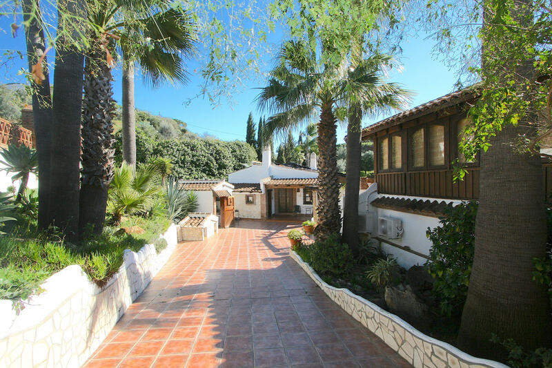 Country House for sale in Mijas, Málaga