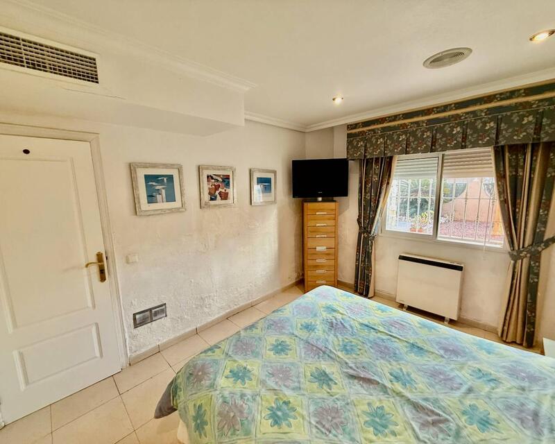 4 Schlafzimmer Villa zu verkaufen