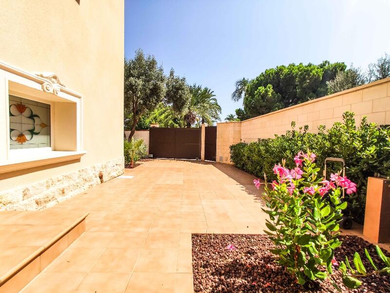 6 soveværelse Villa til salg