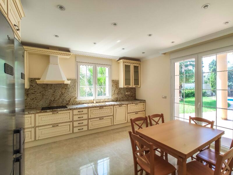 6 soveværelse Villa til salg