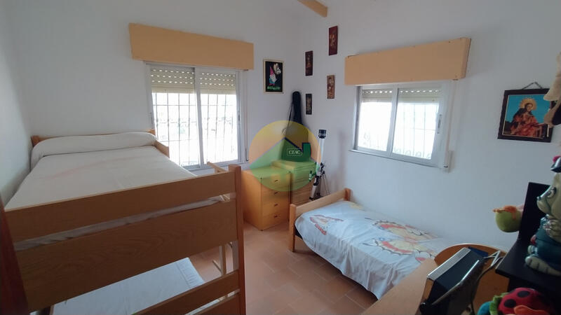 2 bedroom Country House for sale