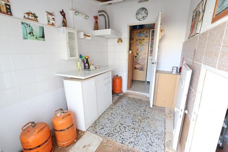 3 slaapkamer Gezinswoning Te koop