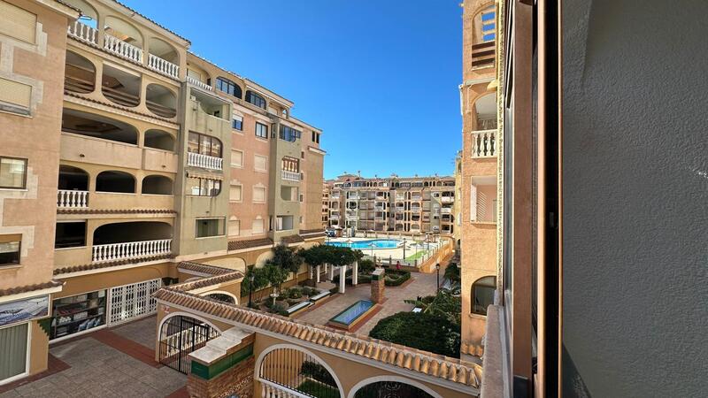 Appartement Te koop in Torrevieja, Alicante
