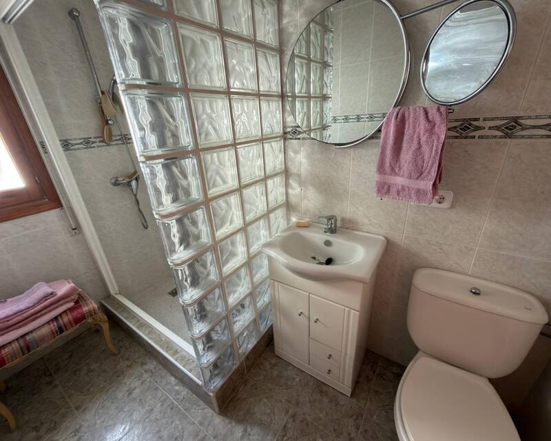 2 Cuarto Villa en venta