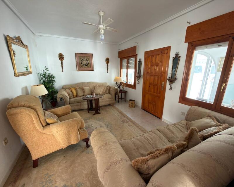 2 Cuarto Villa en venta