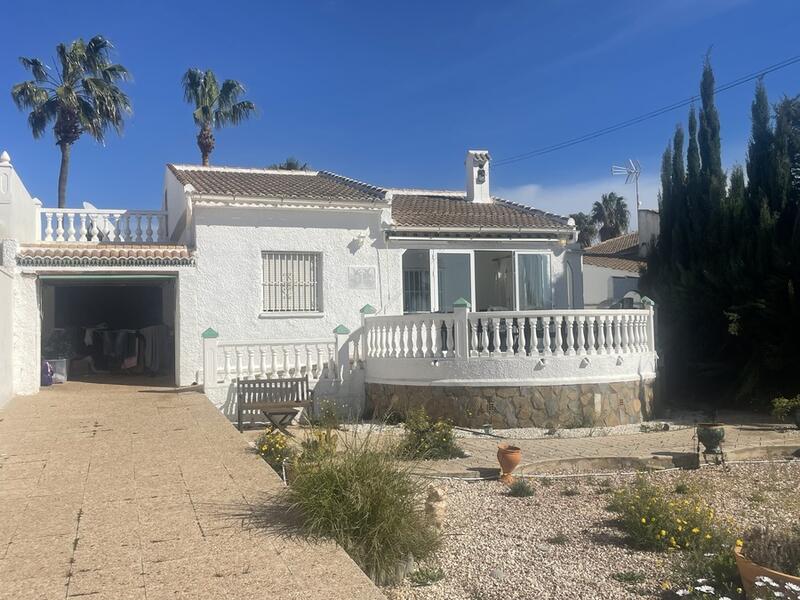 Villa Te koop in Torrevieja, Alicante