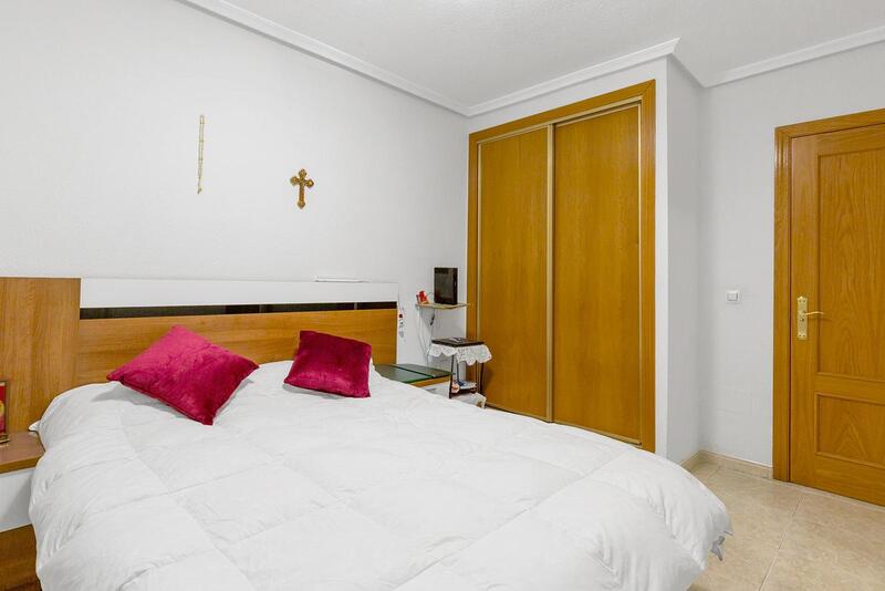 2 slaapkamer Appartement Te koop 2 slaapkamer Appartement Te koop