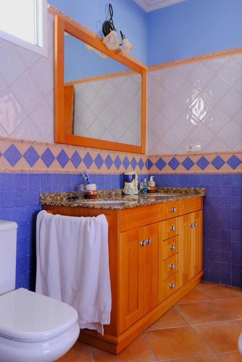 5 спальная комната вилла продается