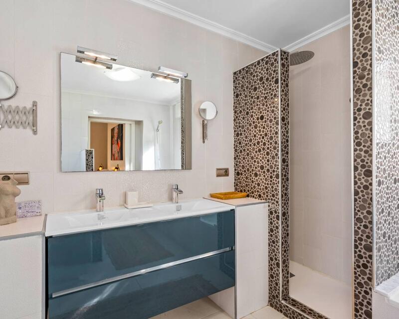 5 slaapkamer Villa Te koop 5 slaapkamer Villa Te koop