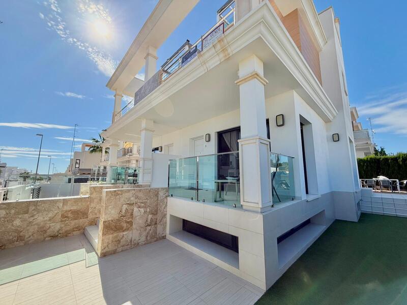Villa til salg i Ciudad Quesada, Alicante