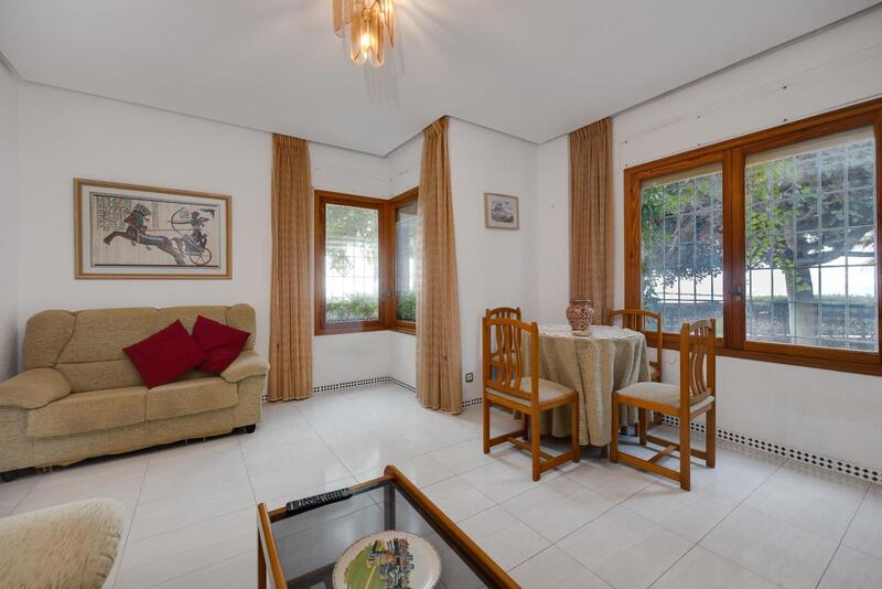 4 bedroom Apartment for sale