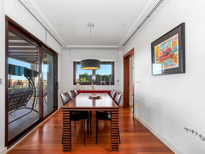 6 bedroom Villa for sale 6 bedroom Villa for sale