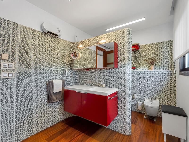 6 bedroom Villa for sale 6 bedroom Villa for sale