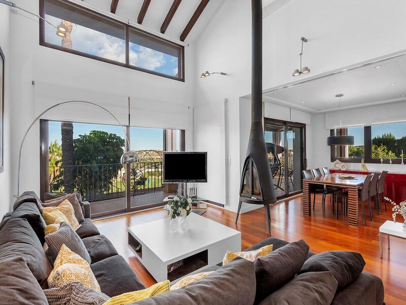 6 bedroom Villa for sale 6 bedroom Villa for sale