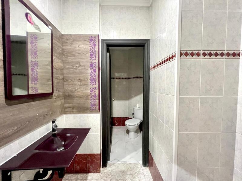 Local Commercial à vendre