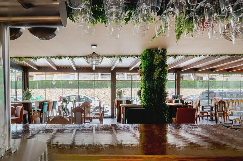 Kommersiella fastigheter till salu