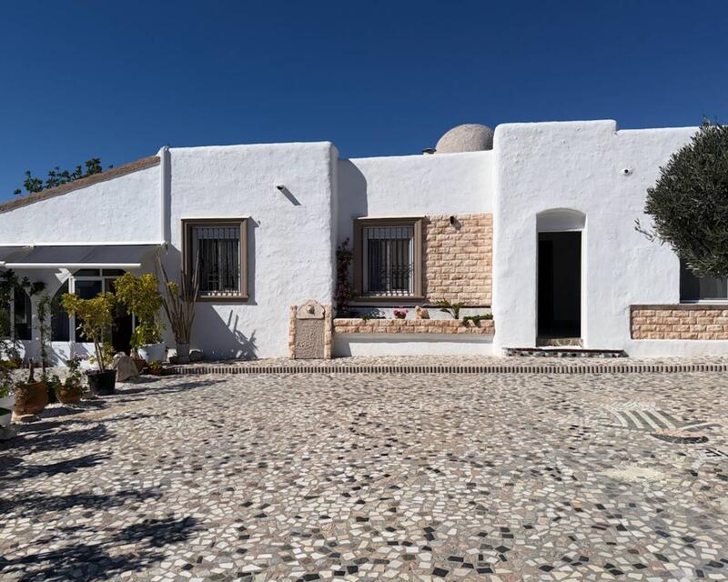 Villa til salg i Ciudad Quesada, Alicante