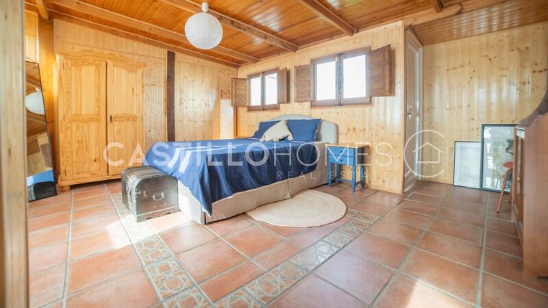 2 Cuarto Villa en venta