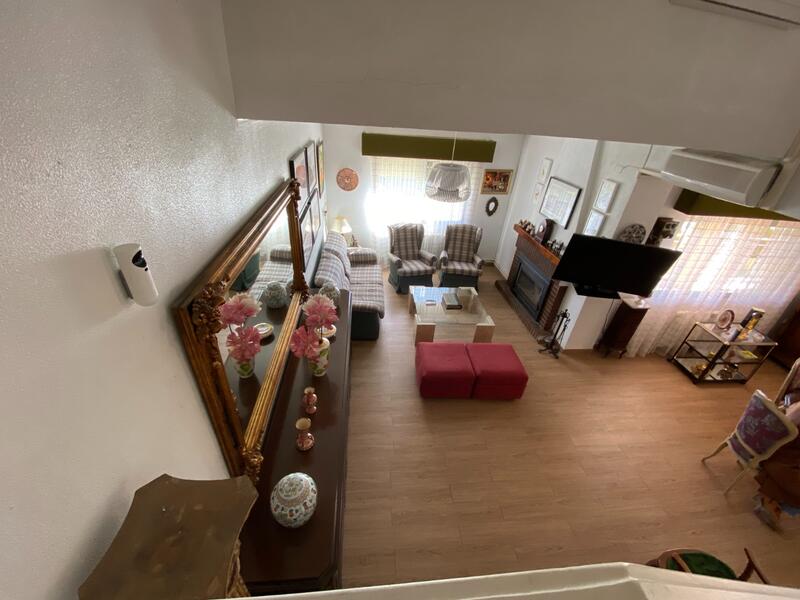 4 Schlafzimmer Landhaus zu verkaufen 4 Schlafzimmer Landhaus zu verkaufen