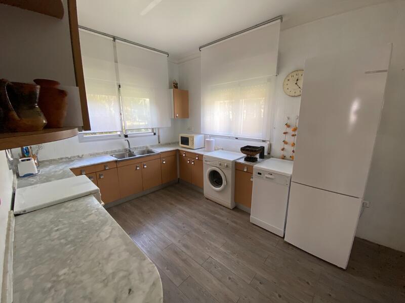 4 Schlafzimmer Landhaus zu verkaufen 4 Schlafzimmer Landhaus zu verkaufen