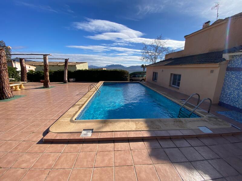 4 Schlafzimmer Landhaus zu verkaufen 4 Schlafzimmer Landhaus zu verkaufen