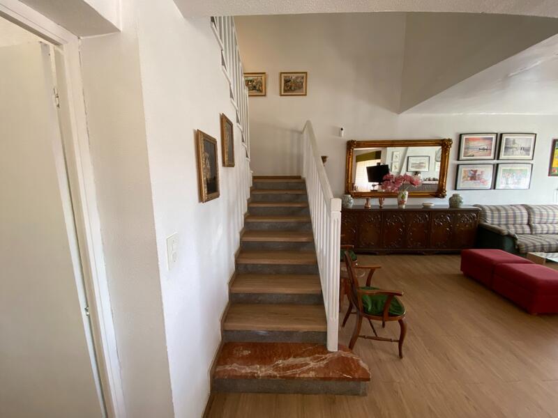 4 Schlafzimmer Landhaus zu verkaufen 4 Schlafzimmer Landhaus zu verkaufen