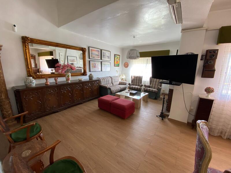 4 Schlafzimmer Landhaus zu verkaufen 4 Schlafzimmer Landhaus zu verkaufen