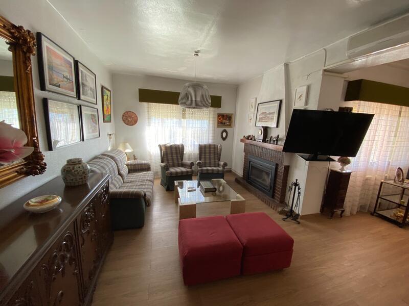 4 Schlafzimmer Landhaus zu verkaufen 4 Schlafzimmer Landhaus zu verkaufen