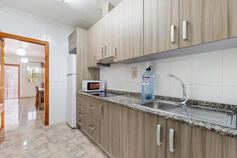 2 slaapkamer Gezinswoning Te koop