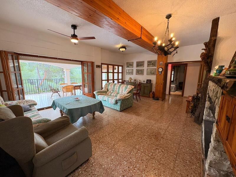 4 bedroom Villa for sale