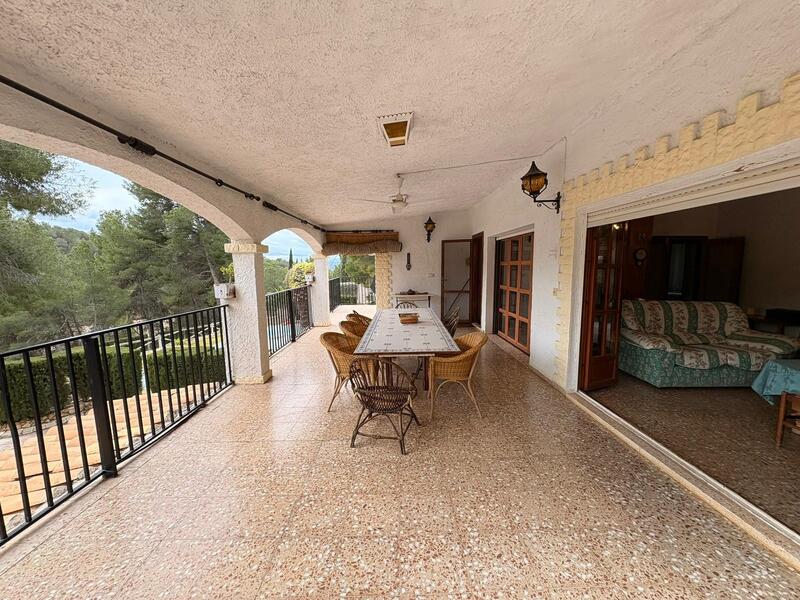 4 bedroom Villa for sale