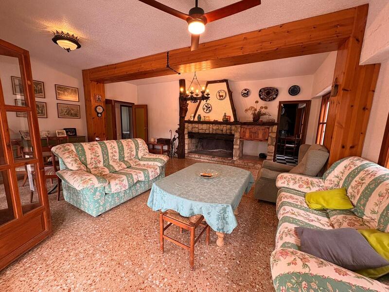 4 bedroom Villa for sale