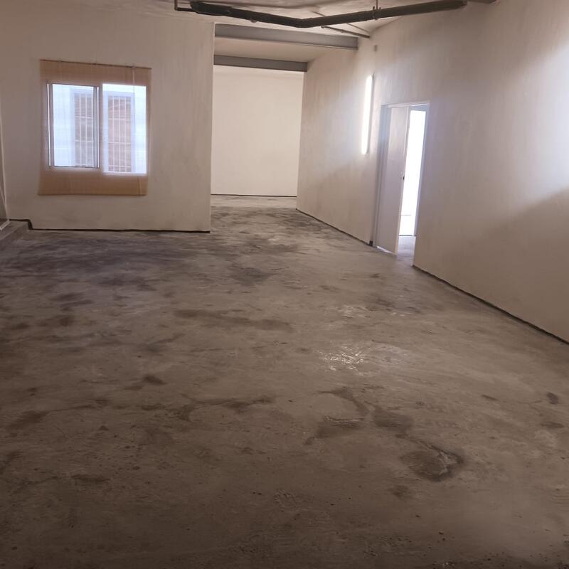 6 bedroom Townhouse for sale