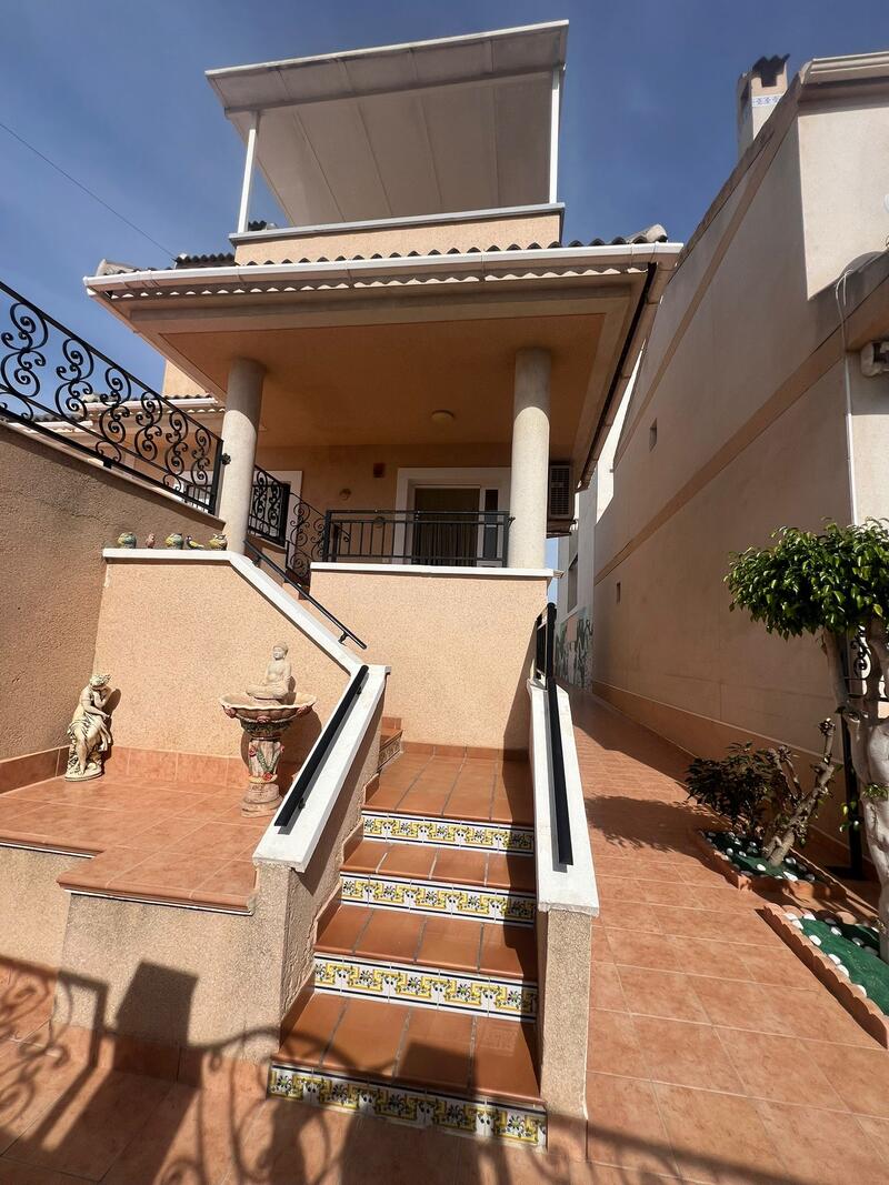 4 bedroom Country House for sale