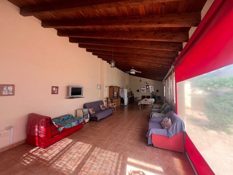 4 bedroom Country House for sale