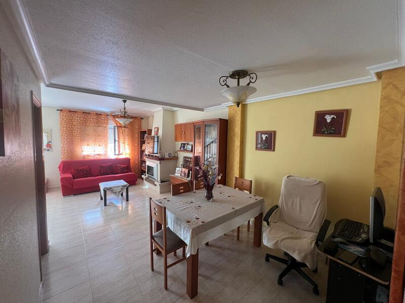 4 bedroom Country House for sale