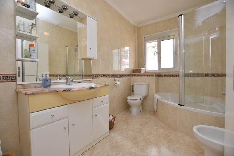 2 Cuarto Villa en venta 2 Cuarto Villa en venta