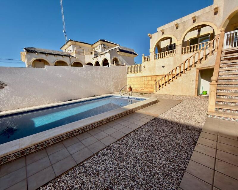 5 Cuarto Villa en venta