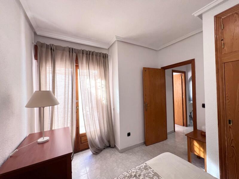 2 slaapkamer Villa Te koop 2 slaapkamer Villa Te koop