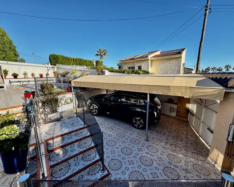 4 Cuarto Villa en venta