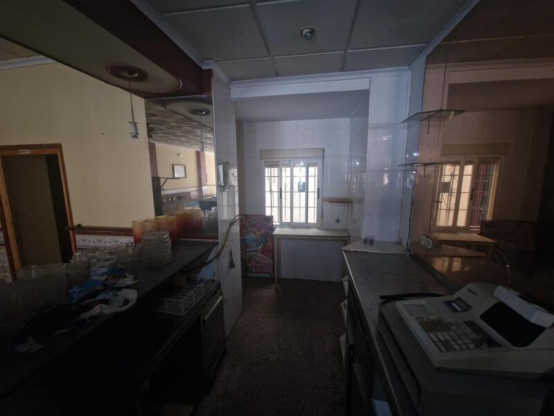 Kommersiella fastigheter till salu Kommersiella fastigheter till salu