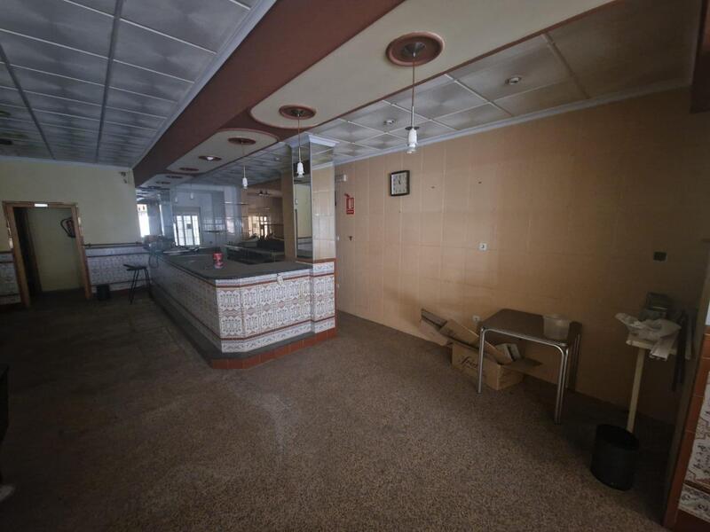 Kommersiella fastigheter till salu Kommersiella fastigheter till salu