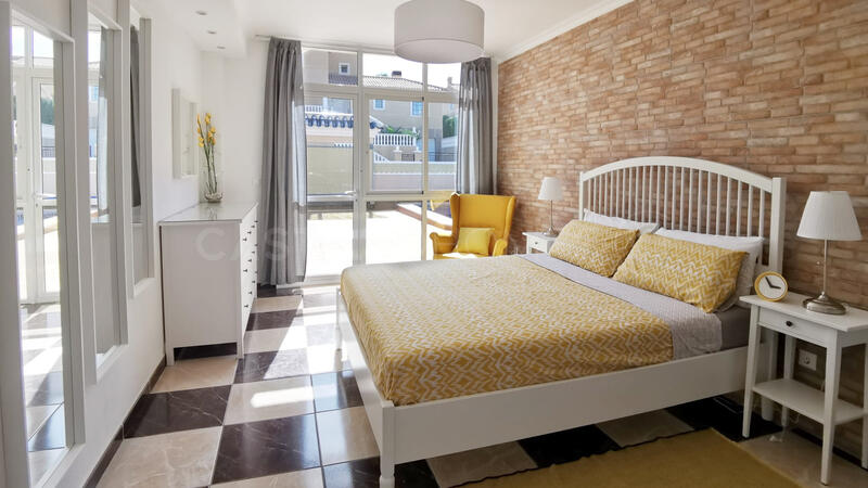 5 bedroom Villa for sale