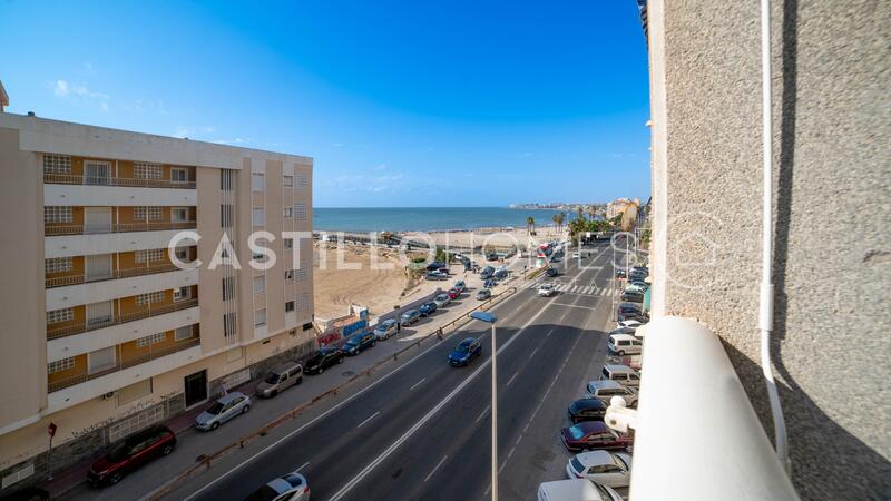 3 bedroom Apartment for sale