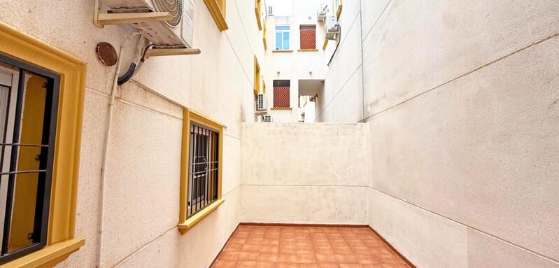 2 slaapkamer Appartement Te koop 2 slaapkamer Appartement Te koop