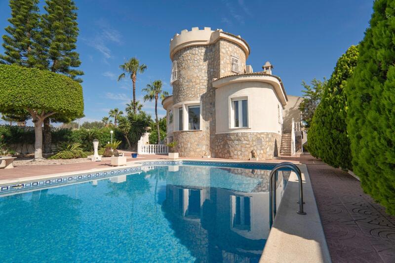 5 bedroom Villa for sale 5 bedroom Villa for sale